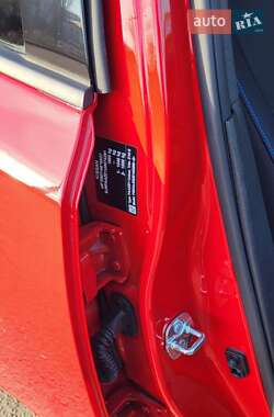 Хэтчбек Nissan Leaf 2019 в 