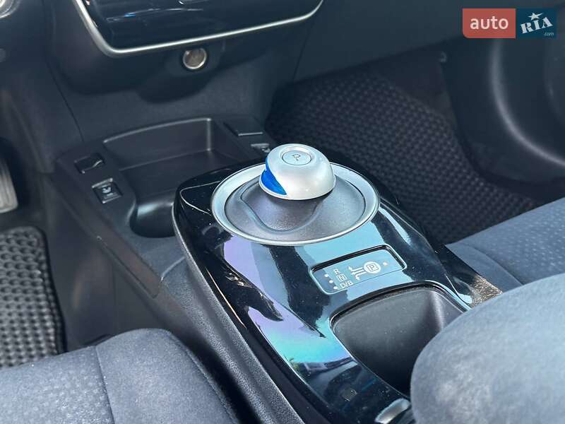 Хэтчбек Nissan Leaf 2014 в Харькове