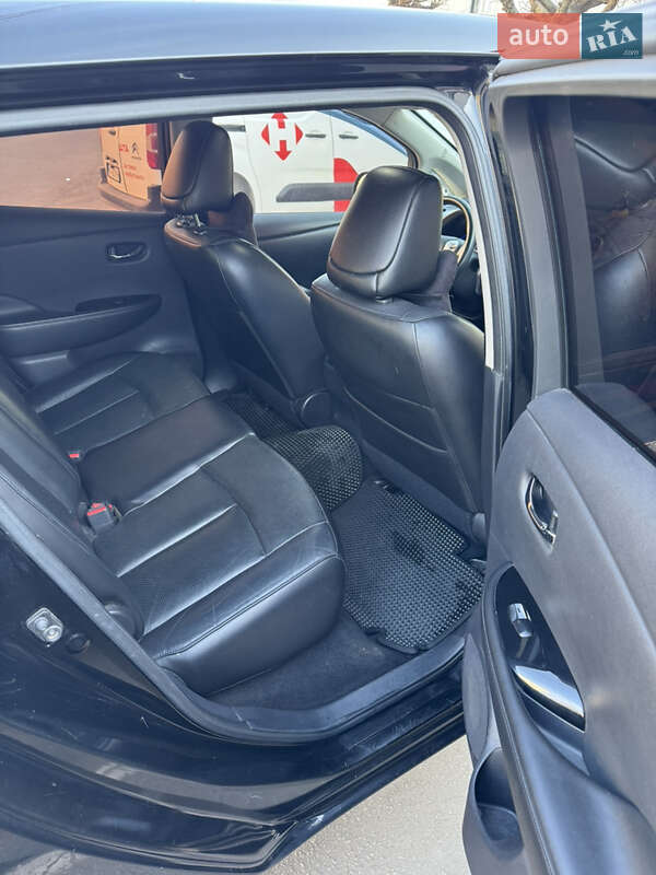 Хетчбек Nissan Leaf 2014 в Кропивницькому фото 2 Хетчбек Nissan Leaf 2014 в Кропивницькому