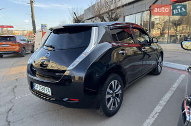 Хэтчбек Nissan Leaf 2014 в Кропивницком