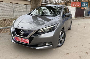 Хэтчбек Nissan Leaf 2019 в Днепре