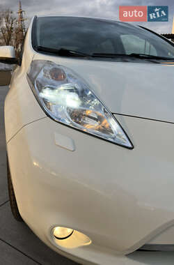 Хэтчбек Nissan Leaf 2013 в Луцке