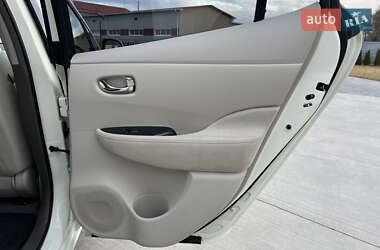 Хэтчбек Nissan Leaf 2013 в Луцке