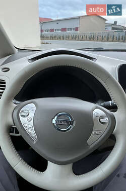 Хэтчбек Nissan Leaf 2013 в Луцке