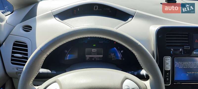 Хэтчбек Nissan Leaf 2012 в Виннице