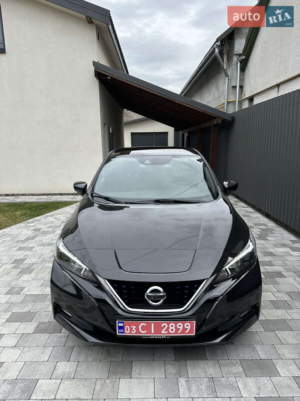 Хэтчбек Nissan Leaf 2020 в Хусте