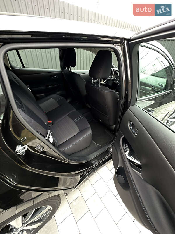 Хэтчбек Nissan Leaf 2020 в Хусте