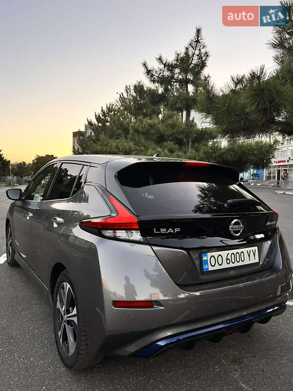 Хетчбек Nissan Leaf 2018 в Одесі