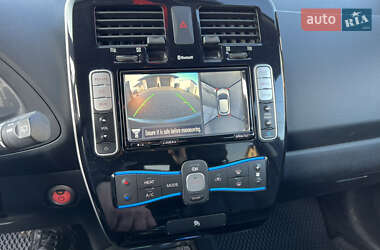 Хэтчбек Nissan Leaf 2014 в 