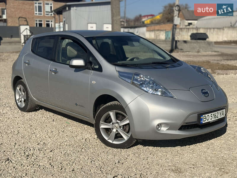 Хетчбек Nissan Leaf 2013 в Тернополі
