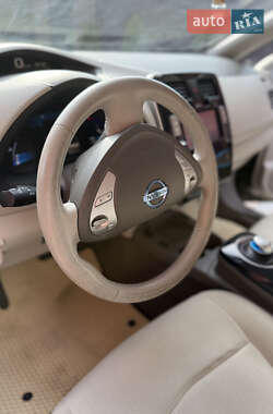 Хэтчбек Nissan Leaf 2012 в Виннице