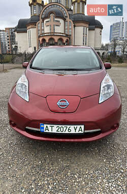 Хетчбек Nissan Leaf 2014 в Івано-Франківську