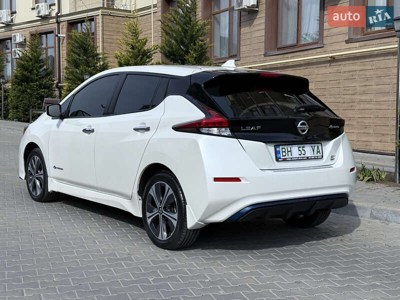 Хетчбек Nissan Leaf 2019 в Одесі