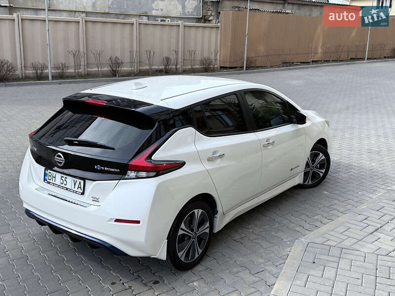 Хетчбек Nissan Leaf 2019 в Одесі