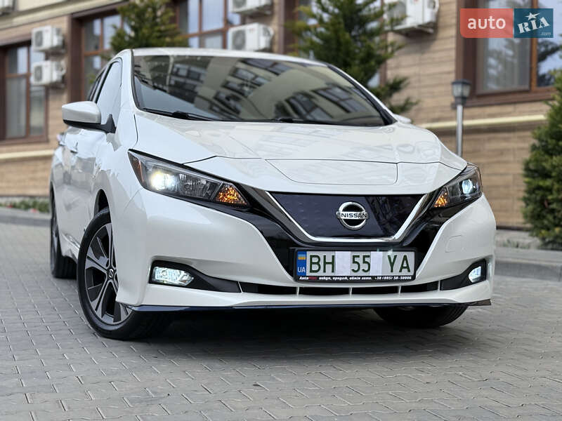 Хетчбек Nissan Leaf 2019 в Одесі