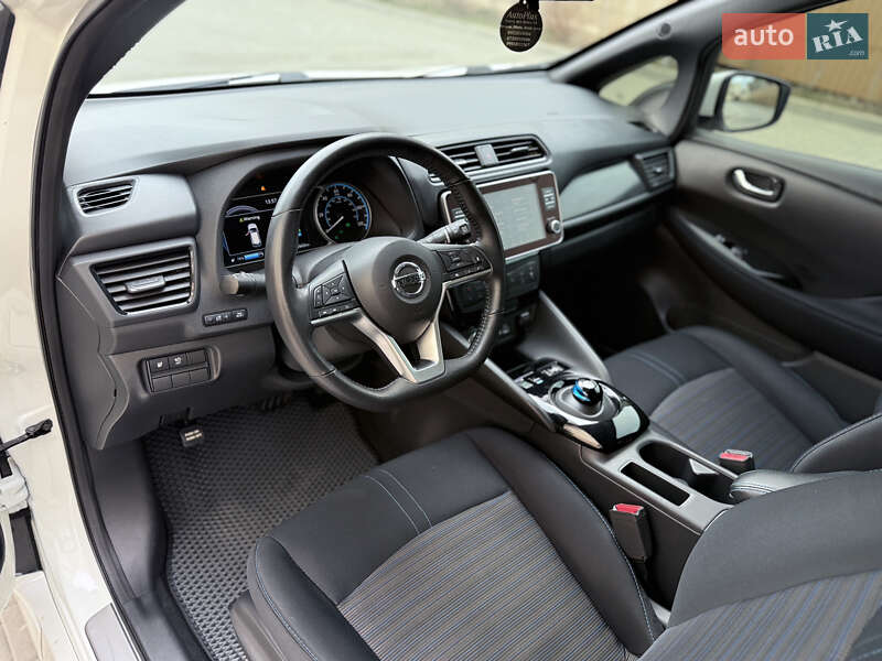 Хетчбек Nissan Leaf 2019 в Одесі