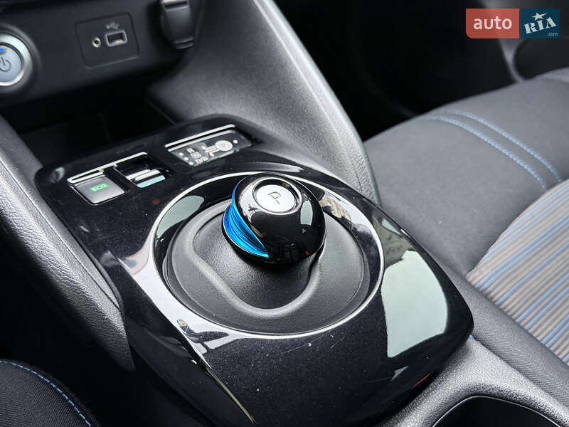 Хетчбек Nissan Leaf 2019 в Одесі