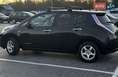 Хетчбек Nissan Leaf 2013 в 