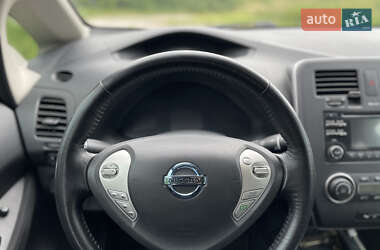Хэтчбек Nissan Leaf 2014 в 