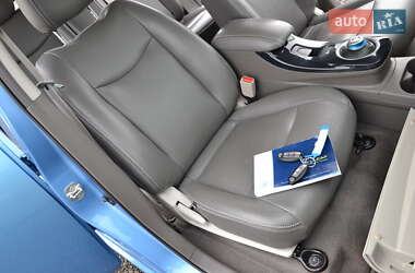 Хэтчбек Nissan Leaf 2013 в 