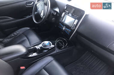 Хетчбек Nissan Leaf 2017 в 