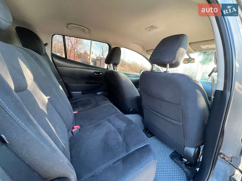 Хэтчбек Nissan Leaf 2014 в Луцке