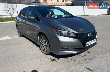 Хэтчбек Nissan Leaf 2019 в 