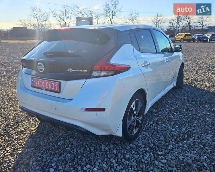 Хетчбек Nissan Leaf 2019 в Глибокій