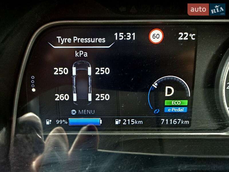 Хетчбек Nissan Leaf 2019 в Глибокій