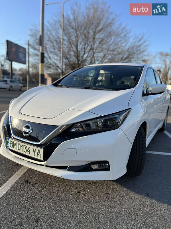Хэтчбек Nissan Leaf 2019 в Конотопе