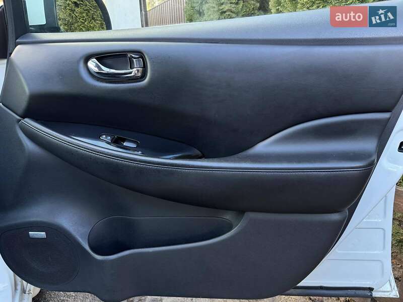 Хетчбек Nissan Leaf 2014 в Києві