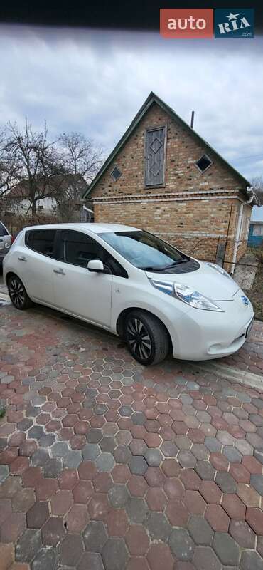 Хетчбек Nissan Leaf 2016 в Боярці