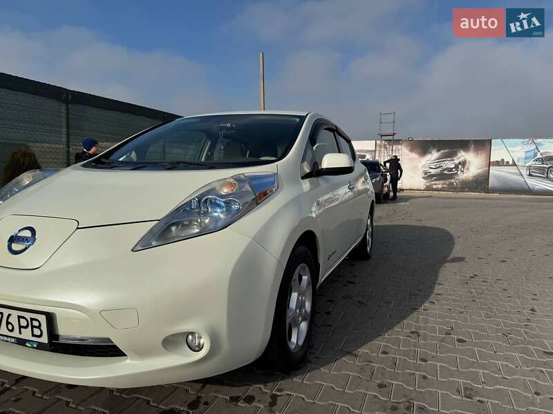 Хетчбек Nissan Leaf 2011 в Одесі
