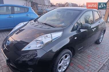 Хетчбек Nissan Leaf 2014 в 