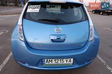 Хетчбек Nissan Leaf 2014 в 