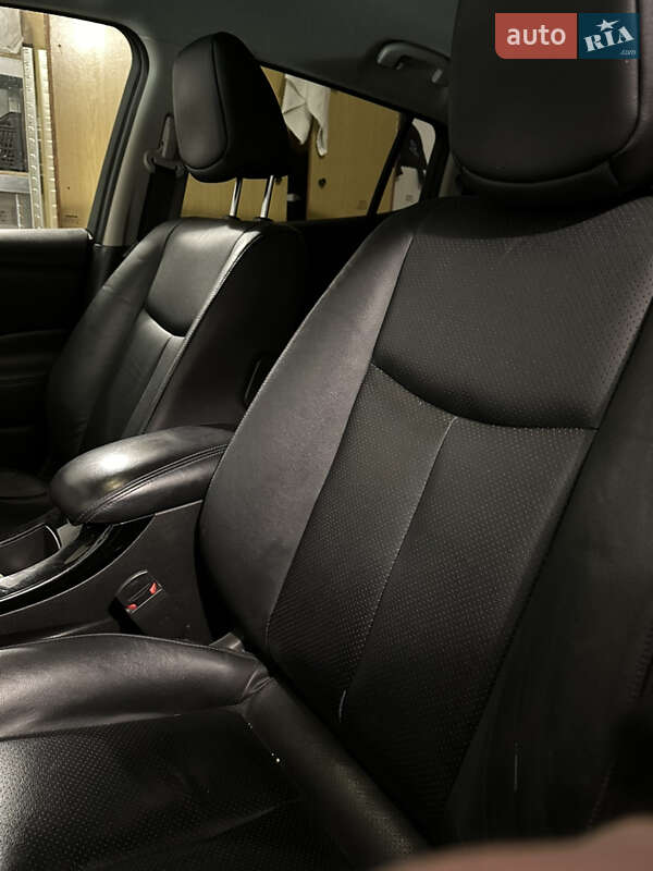 Хэтчбек Nissan Leaf 2016 в Стрые