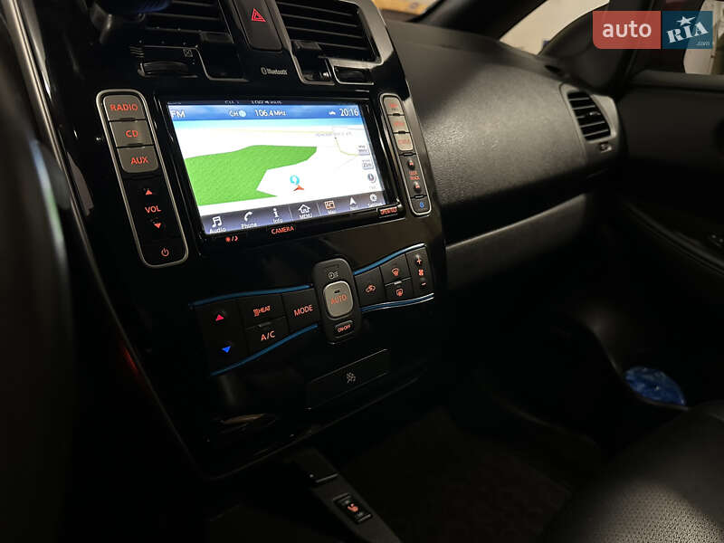 Хэтчбек Nissan Leaf 2016 в Стрые