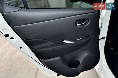 Хетчбек Nissan Leaf 2022 в 