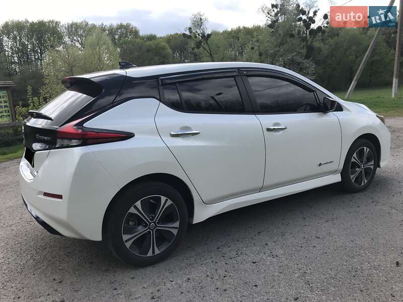 Хетчбек Nissan Leaf 2018 в Полтаві фото 5 Хетчбек Nissan Leaf 2018 в Полтаві
