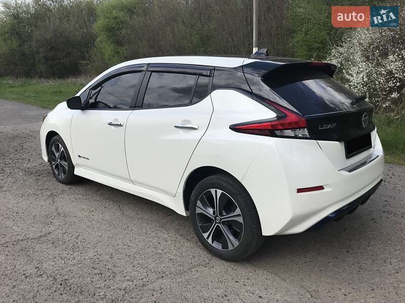 Хетчбек Nissan Leaf 2018 в Полтаві фото 6 Хетчбек Nissan Leaf 2018 в Полтаві