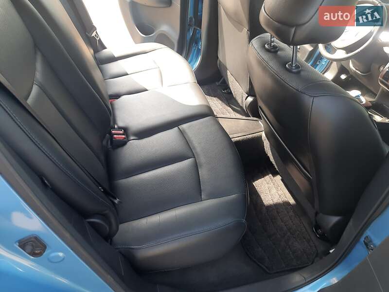 Хетчбек Nissan Leaf 2013 в Луцьку