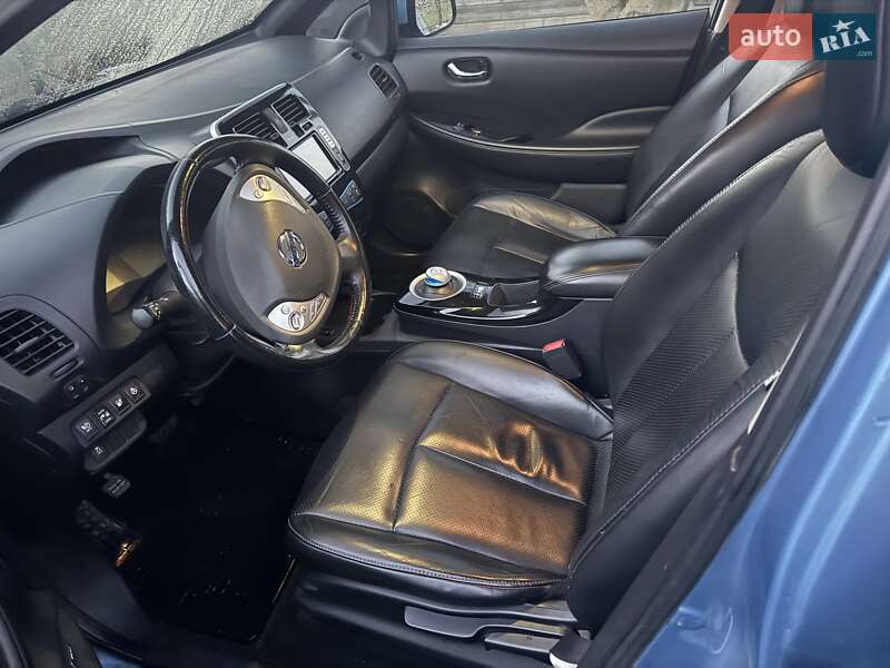 Хетчбек Nissan Leaf 2013 в Луцьку