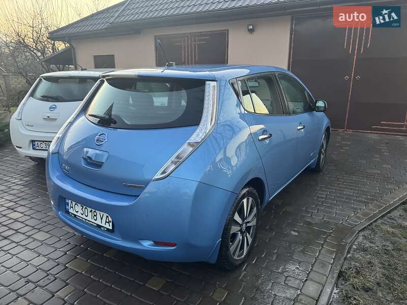 Хетчбек Nissan Leaf 2013 в Луцьку