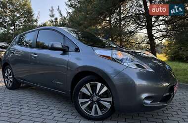 Хетчбек Nissan Leaf 2014 в 
