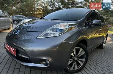 Хетчбек Nissan Leaf 2014 в 