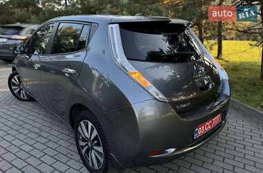 Хетчбек Nissan Leaf 2014 в 