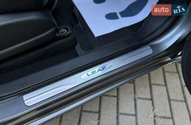 Хетчбек Nissan Leaf 2014 в 