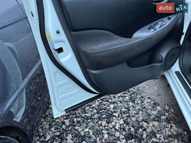Хэтчбек Nissan Leaf 2014 в Черкассах
