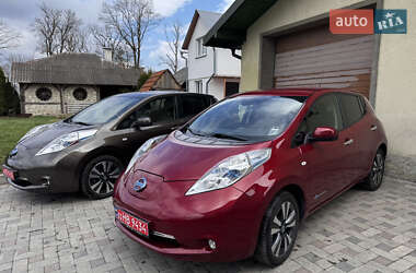 Хэтчбек Nissan Leaf 2016 в 
