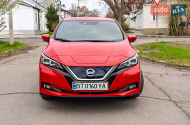 Хетчбек Nissan Leaf 2019 в 
